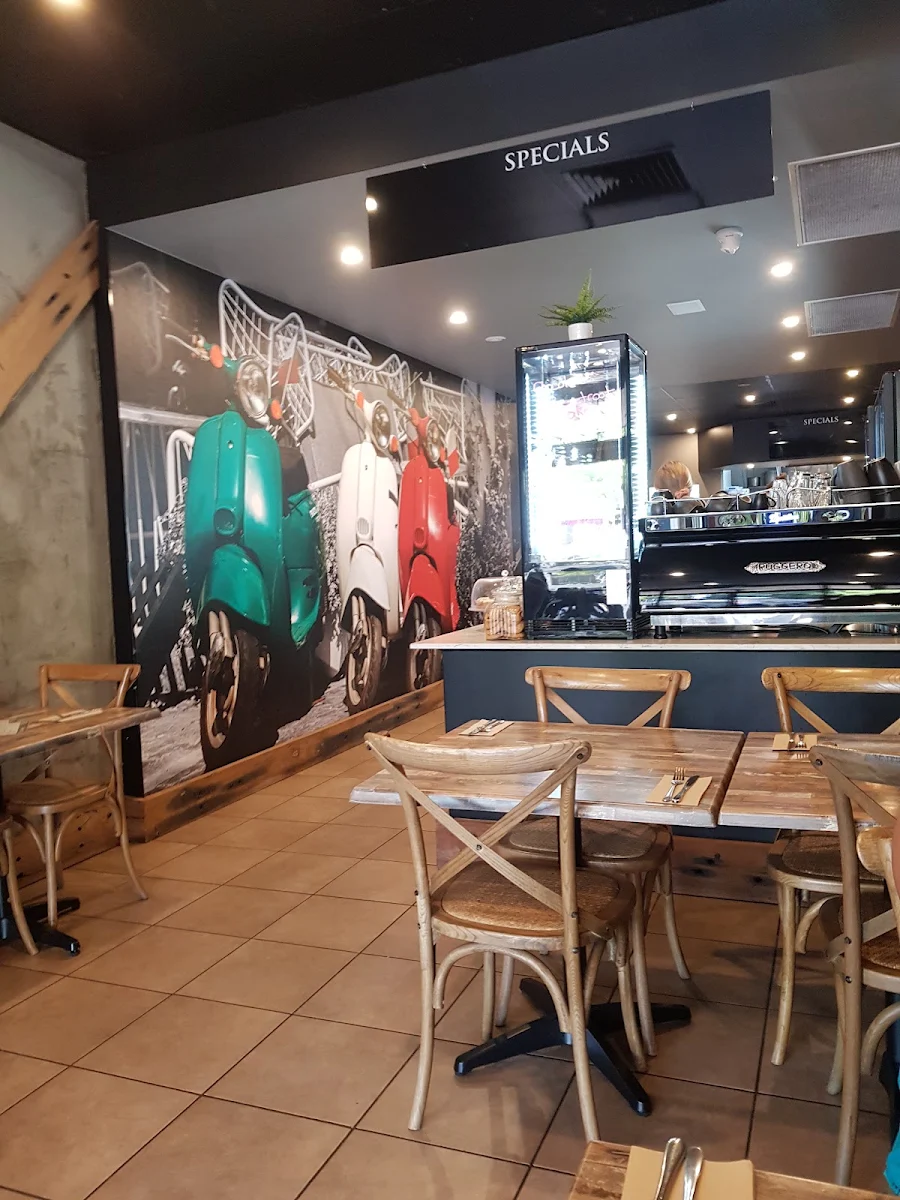 Vibe, Little Italy Griffith
