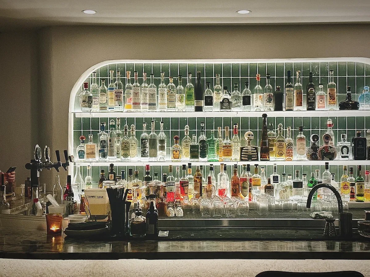 Vibe, Baja Modern Mexican