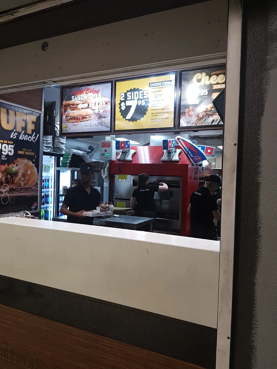 Menu, Domino's Pizza Holland Park