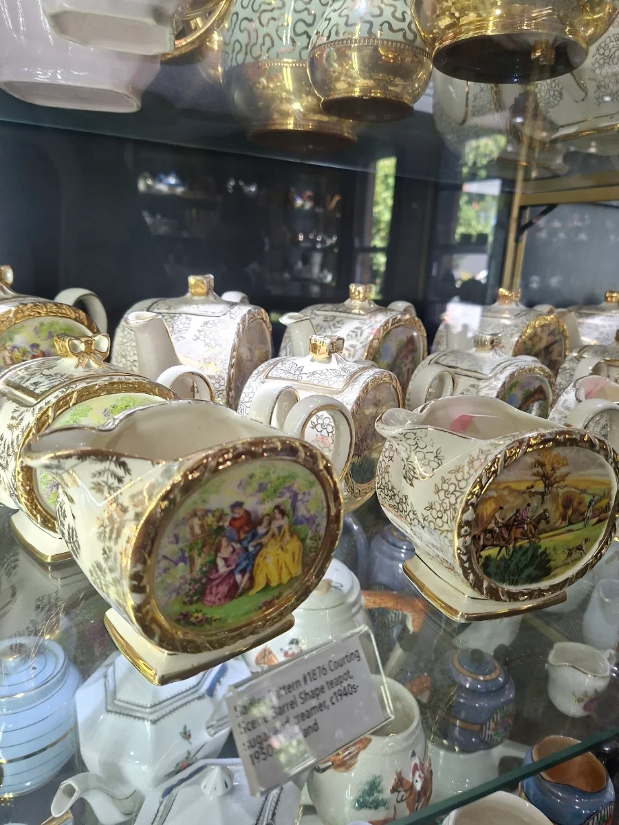 Food & drink, Bygone Beautys Treasured Teapot Museum & Tearooms