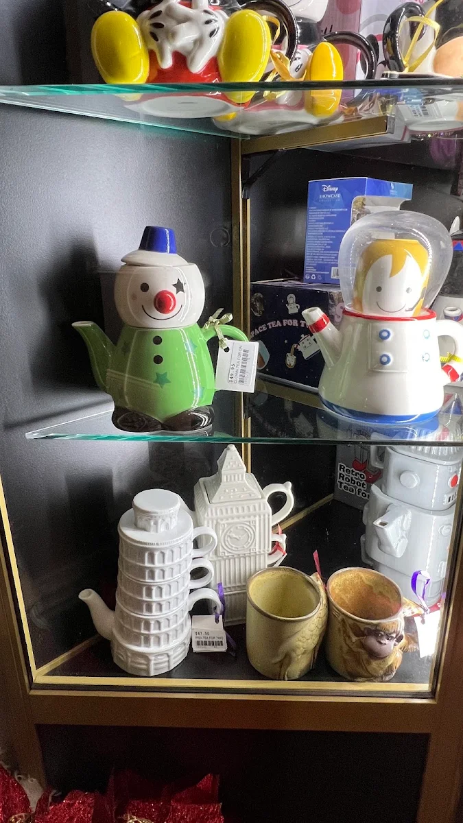 Food & drink, Bygone Beautys Treasured Teapot Museum & Tearooms