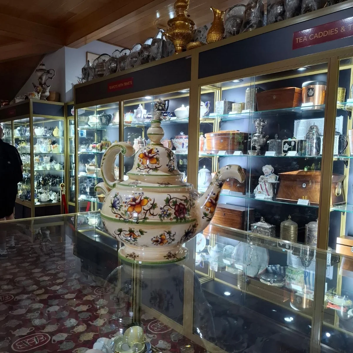 Vibe, Bygone Beautys Treasured Teapot Museum & Tearooms