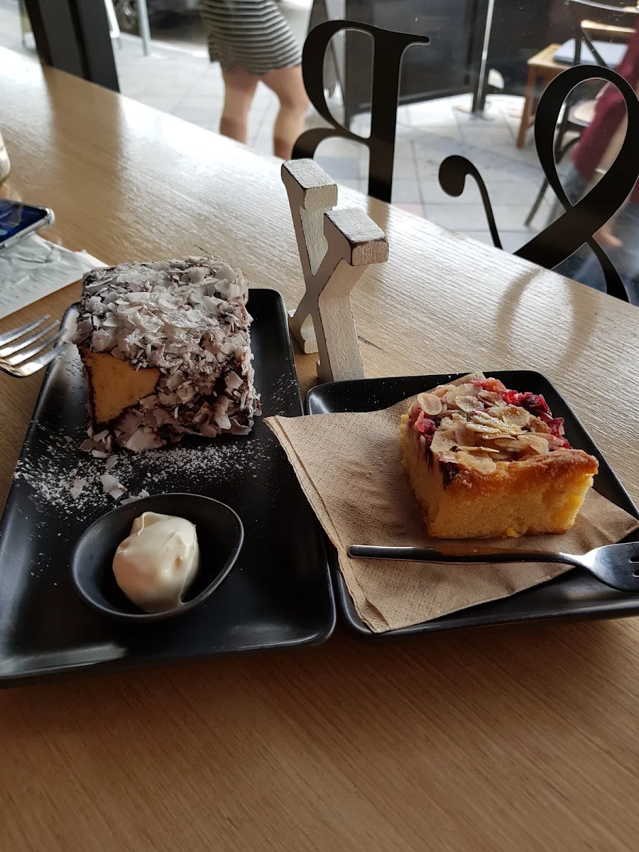 Food & drink, M&B Cafe & Smoothie Bar