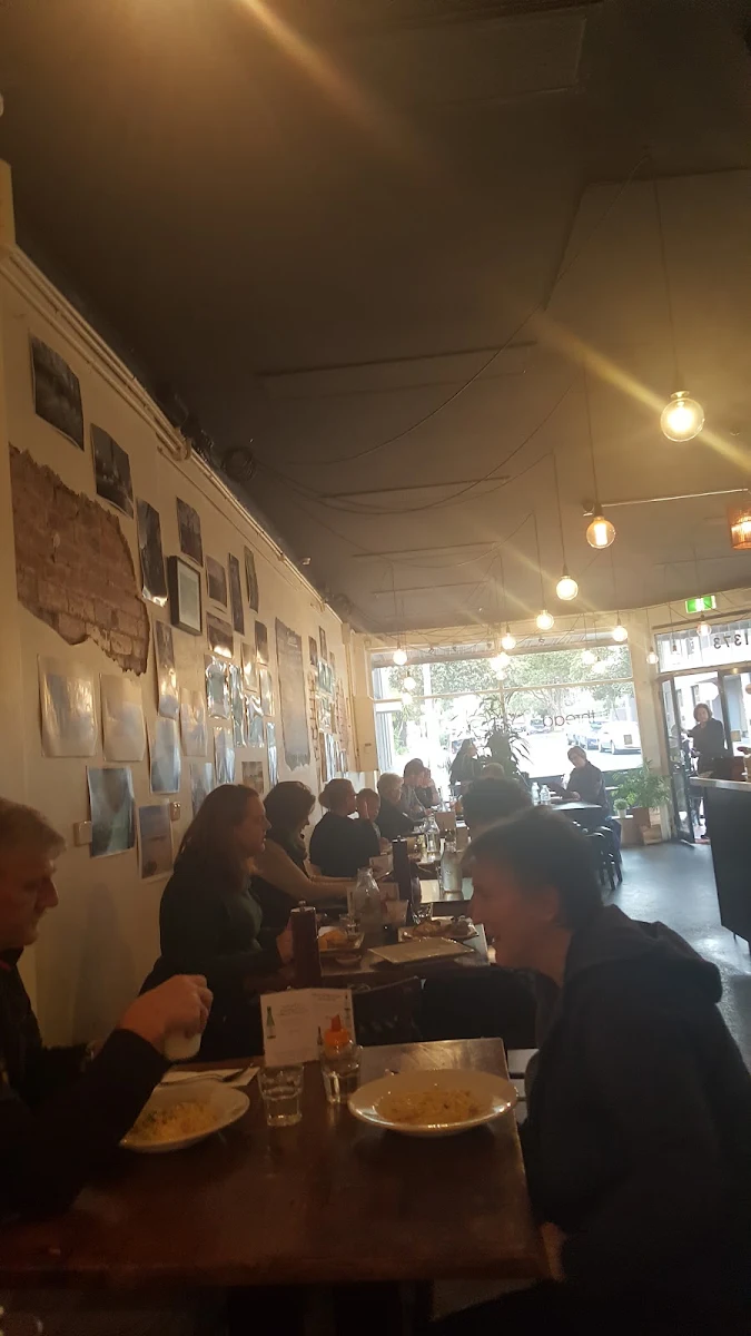 Vibe, Thread Cafe
