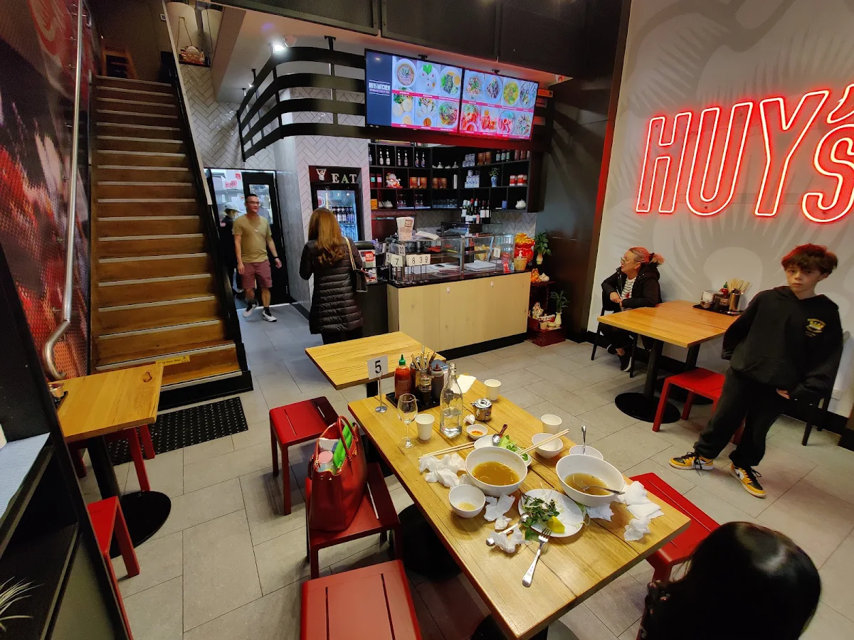 Vibe, Huy's Kitchen
