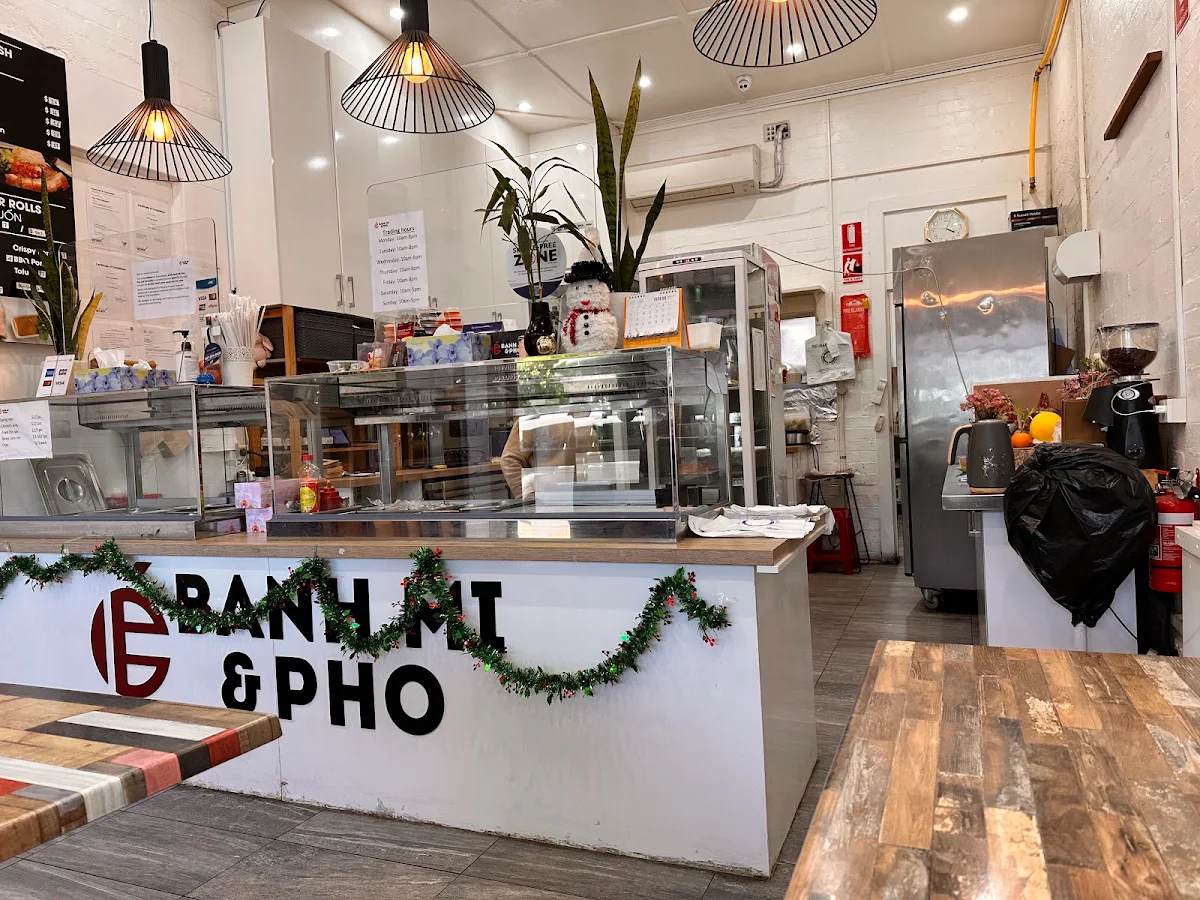 Vibe, Banh Mi & Pho