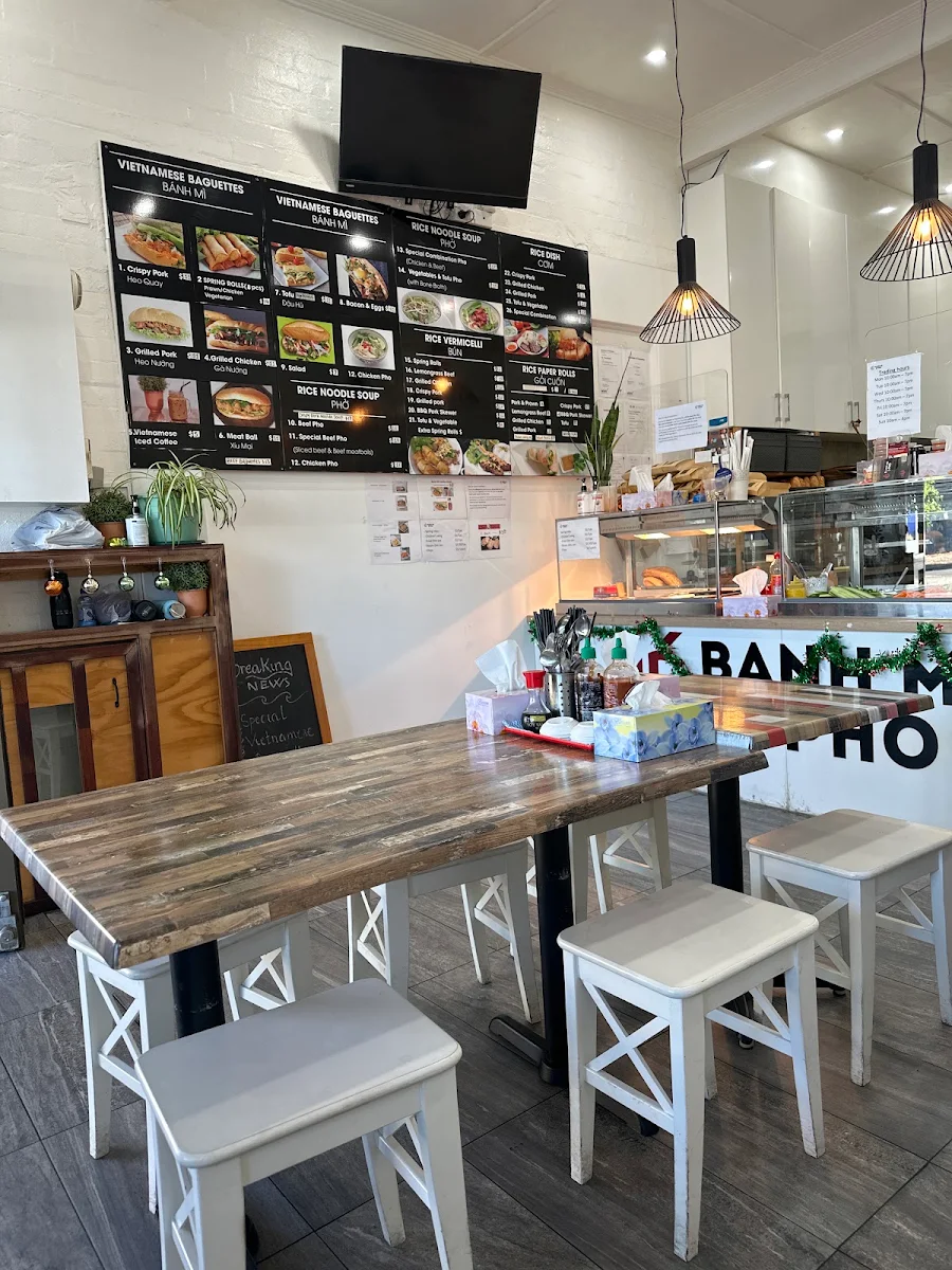 Vibe, Banh Mi & Pho