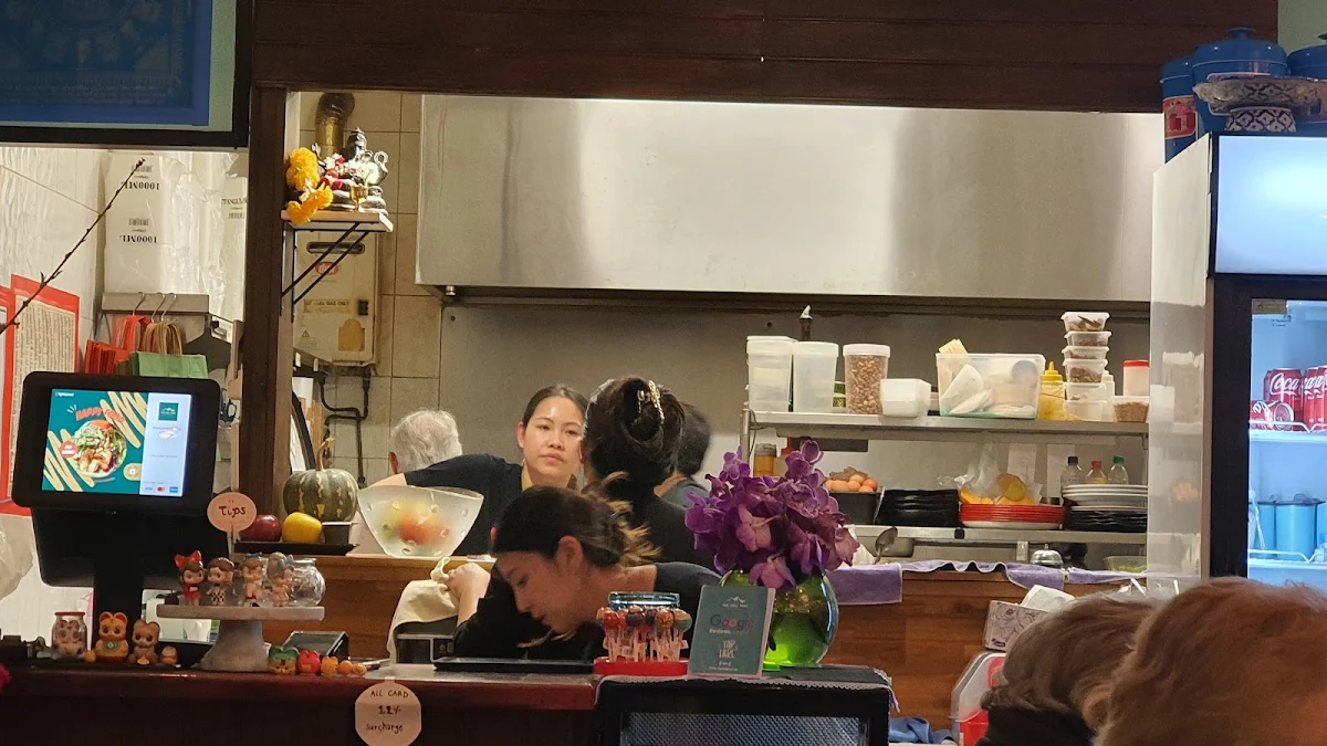 Vibe, The Hill Thai Restaurant