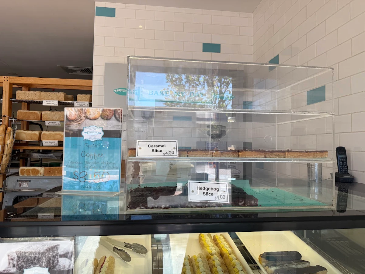 Vibe, Bake My Day Bakery