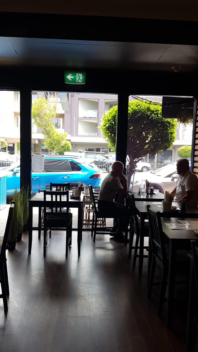 Vibe, Sushi Sankaku (Seaforth)
