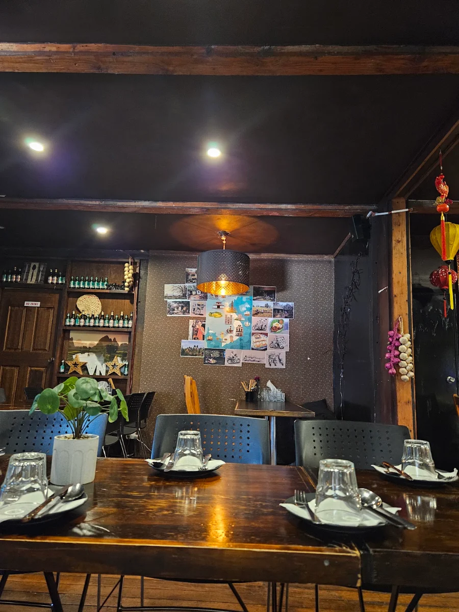 Vibe, VietNam Oi (Vietnamese Restaurant Surfers Paradise)