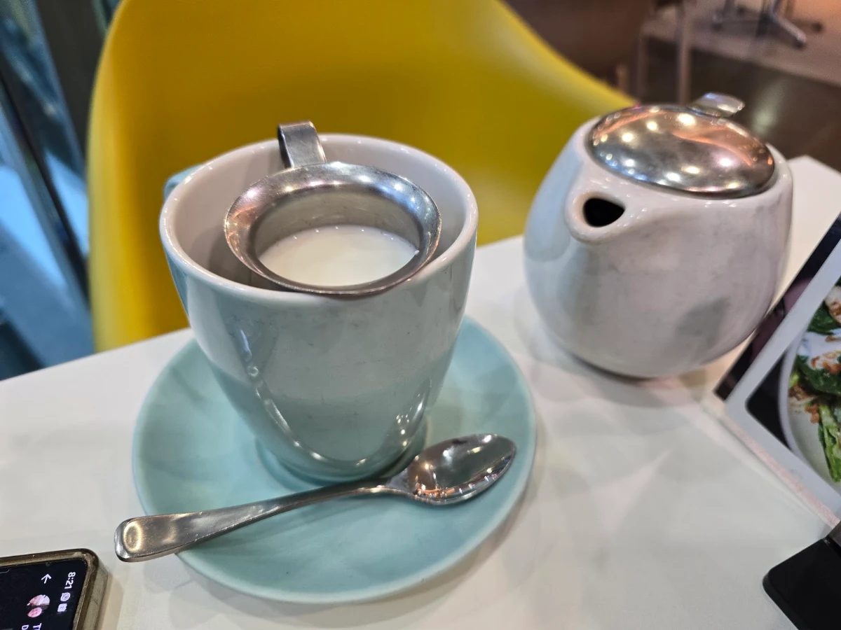 Food & drink, The Coffee Club Café - Spencer Outlet Centre