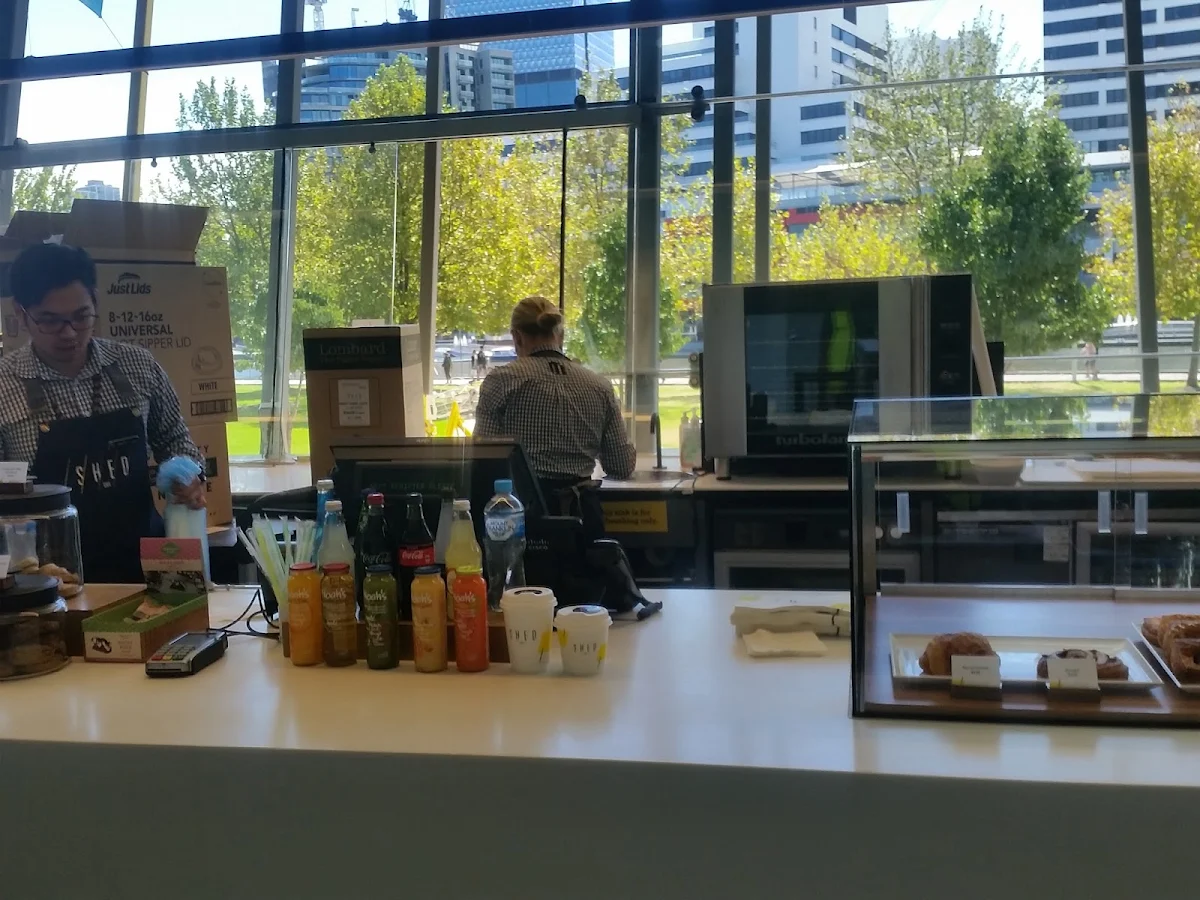 Vibe, Shed Café