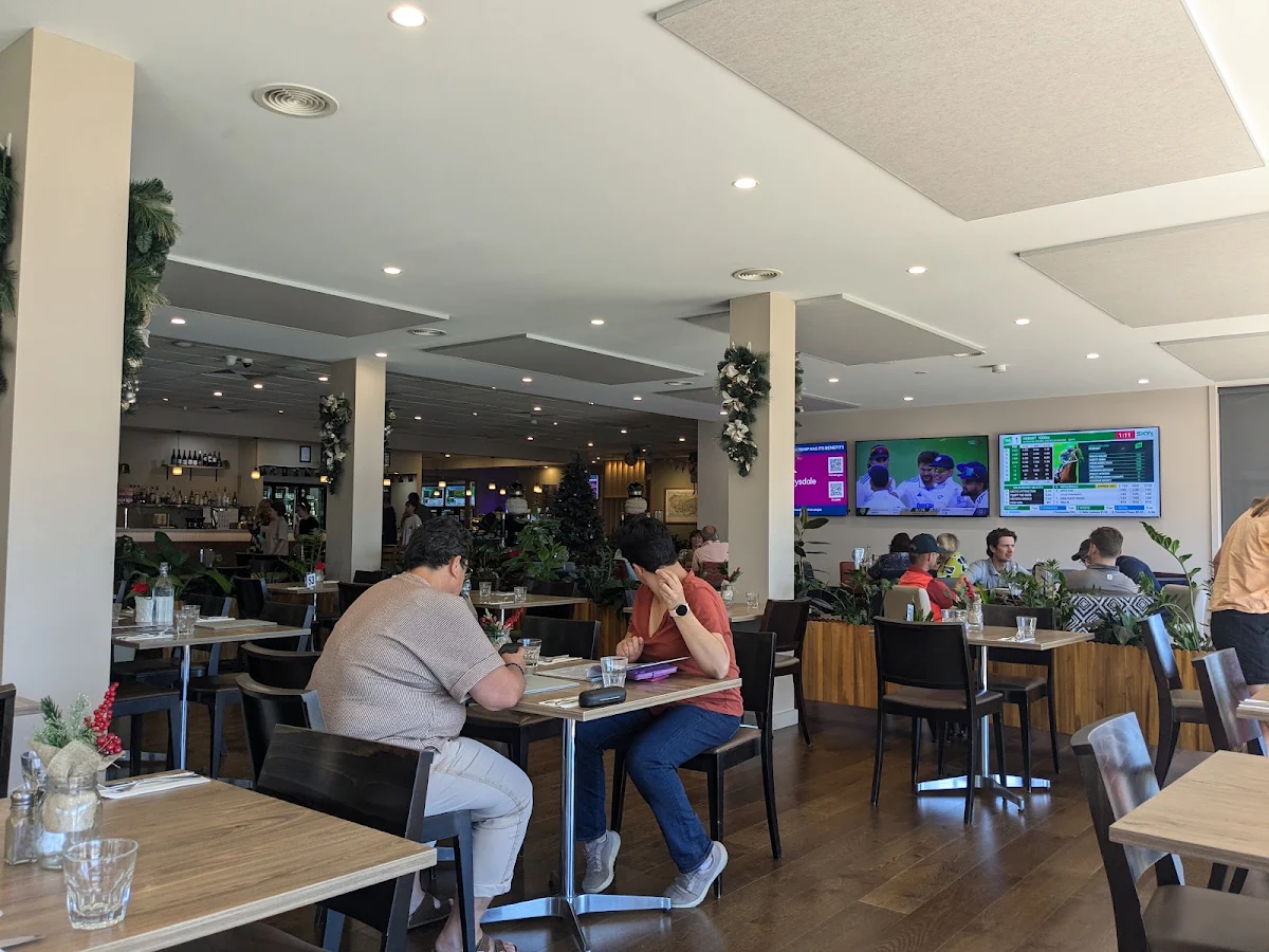 Vibe, Portarlington Golf Club Bistro