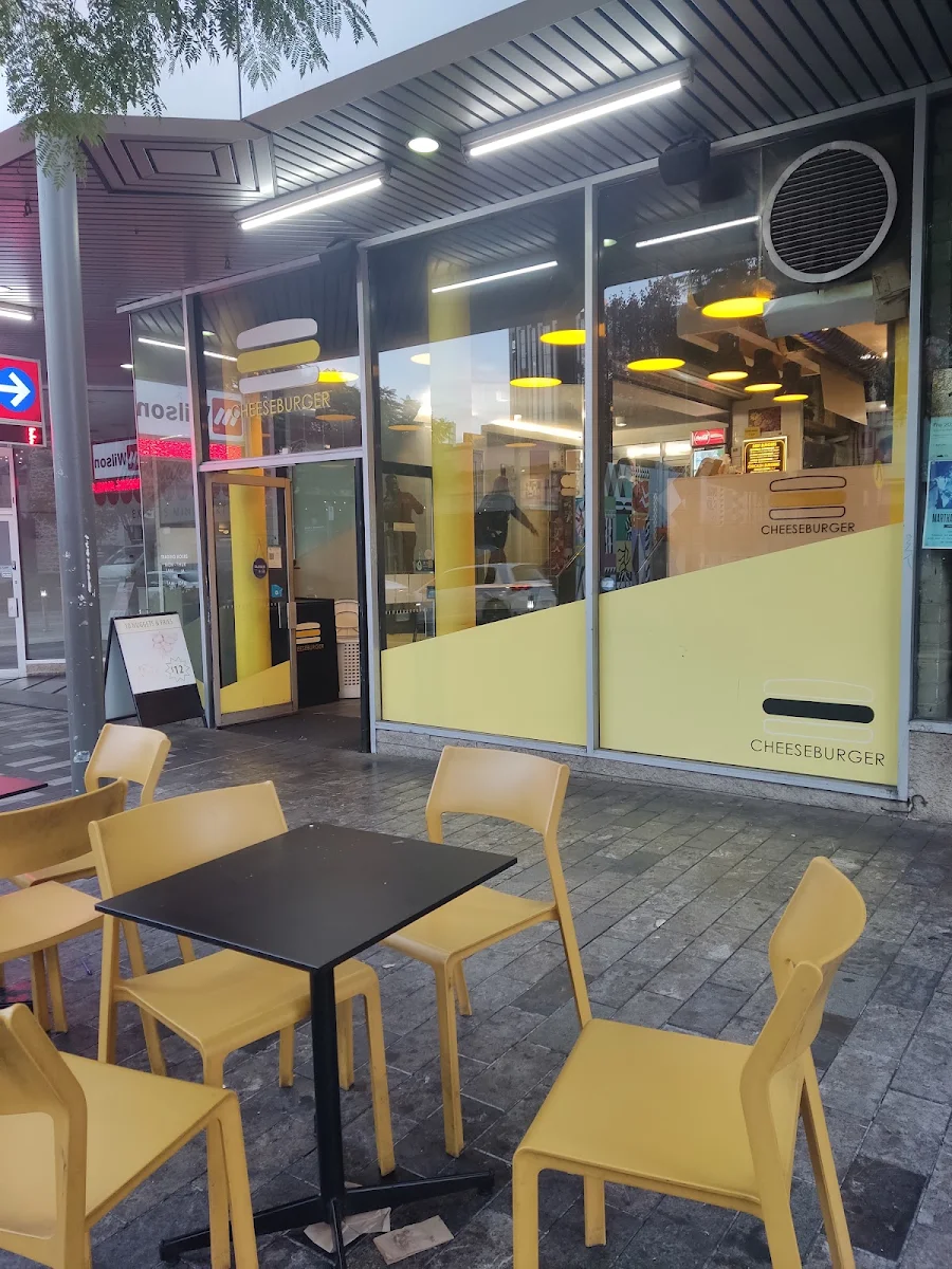 Vibe, Cheeseburger Adelaide