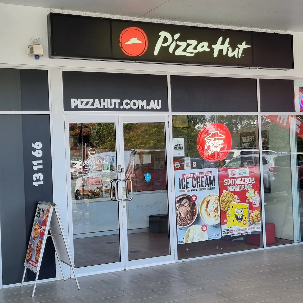 Menu, Pizza Hut Everton Park