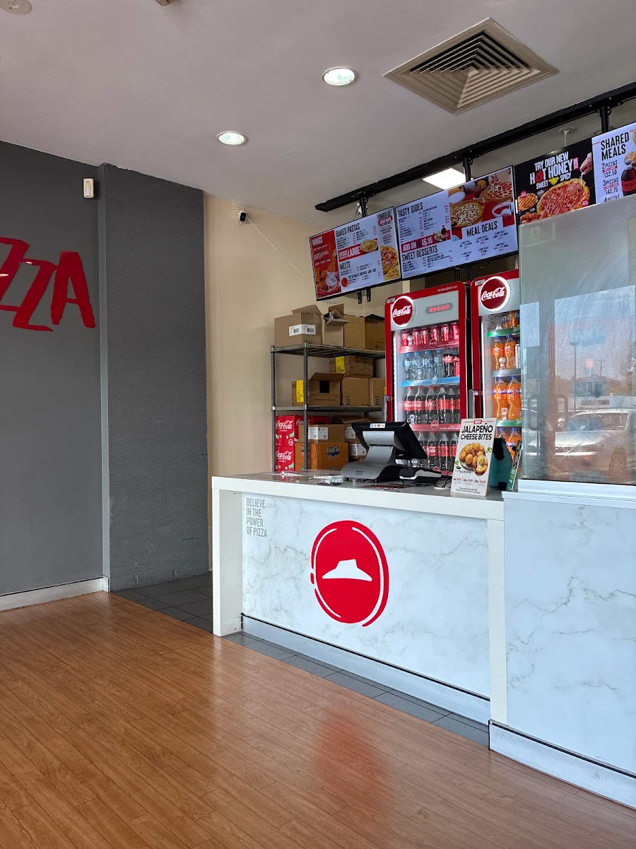Menu, Pizza Hut Everton Park