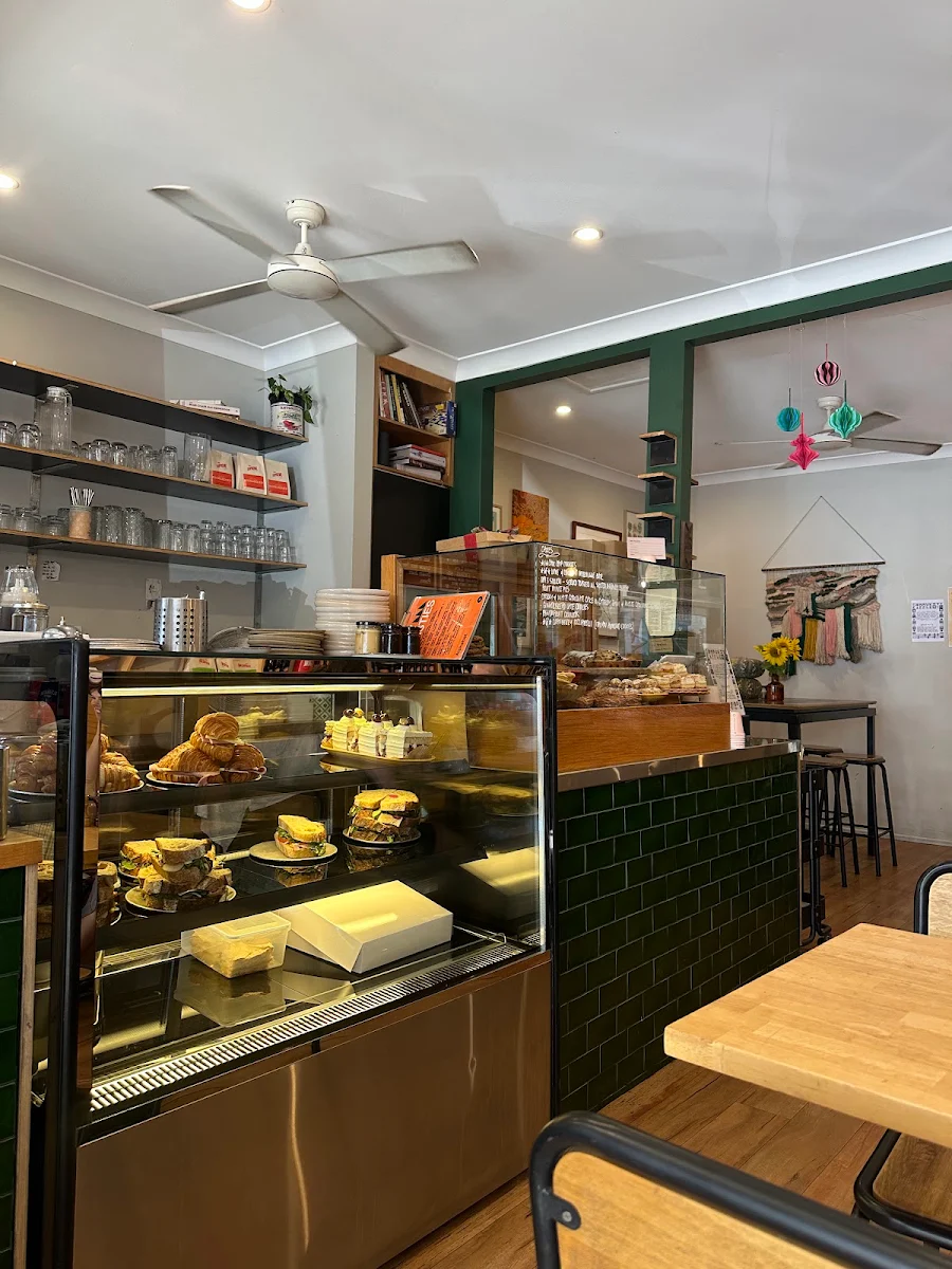 Vibe, Alphabet Cafe