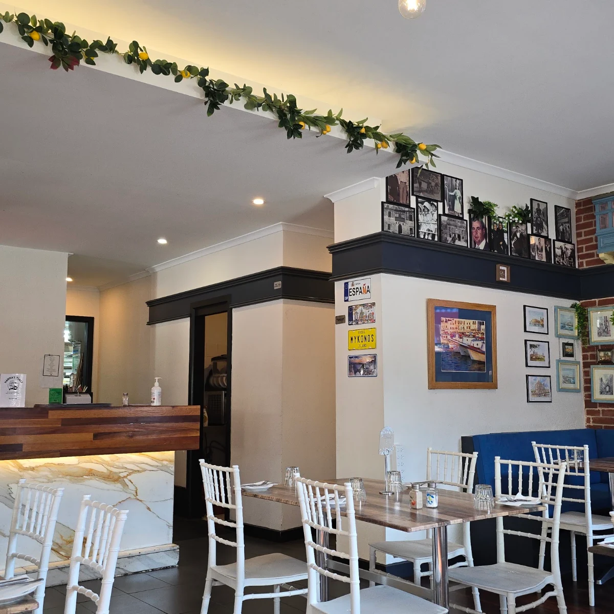 Vibe, Nanna’s Place Mediterranean Restaurant
