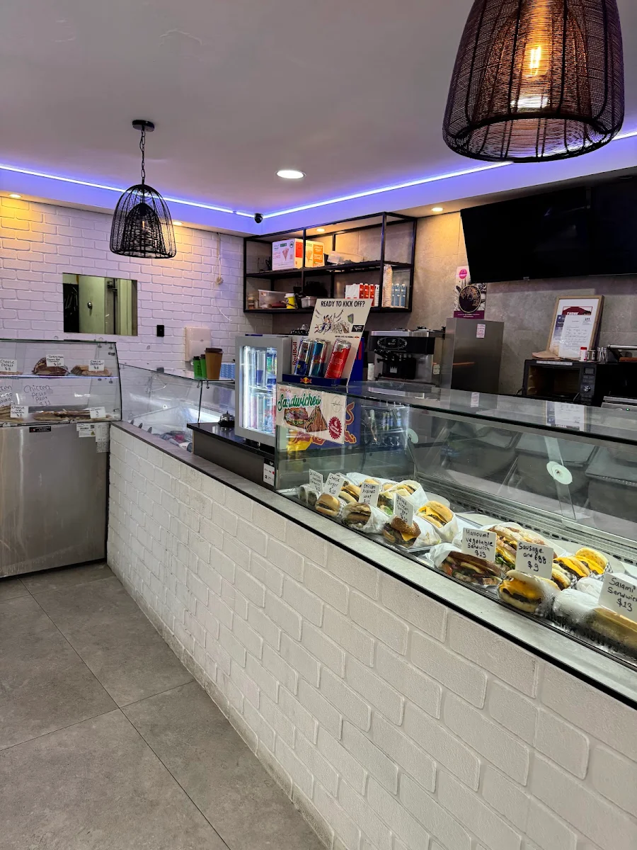 Vibe, Affiniti Cafe