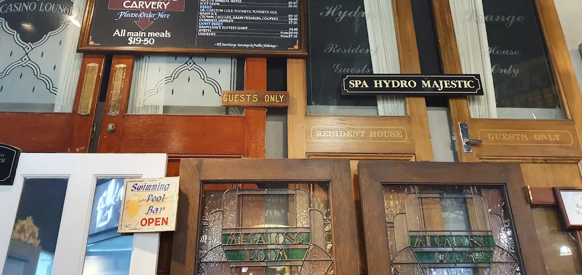 Menu, Pavilion Café & Boutique