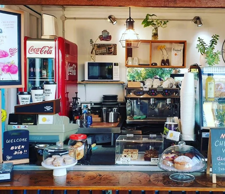 Vibe, Canela Cafe