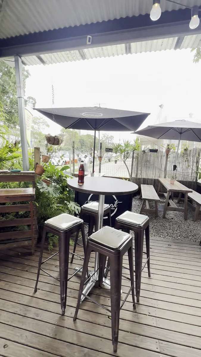 Vibe, Canela Cafe