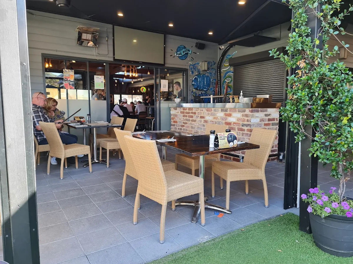 Vibe, Jackadders Restaurant