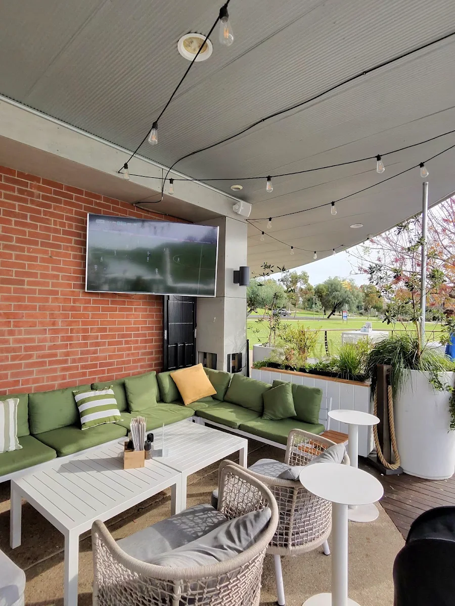 Vibe, The Mildura Boathouse
