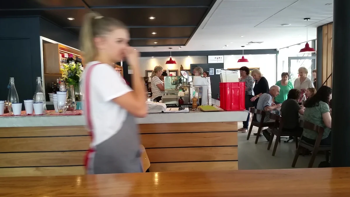 Vibe, The Runaway Spoon
