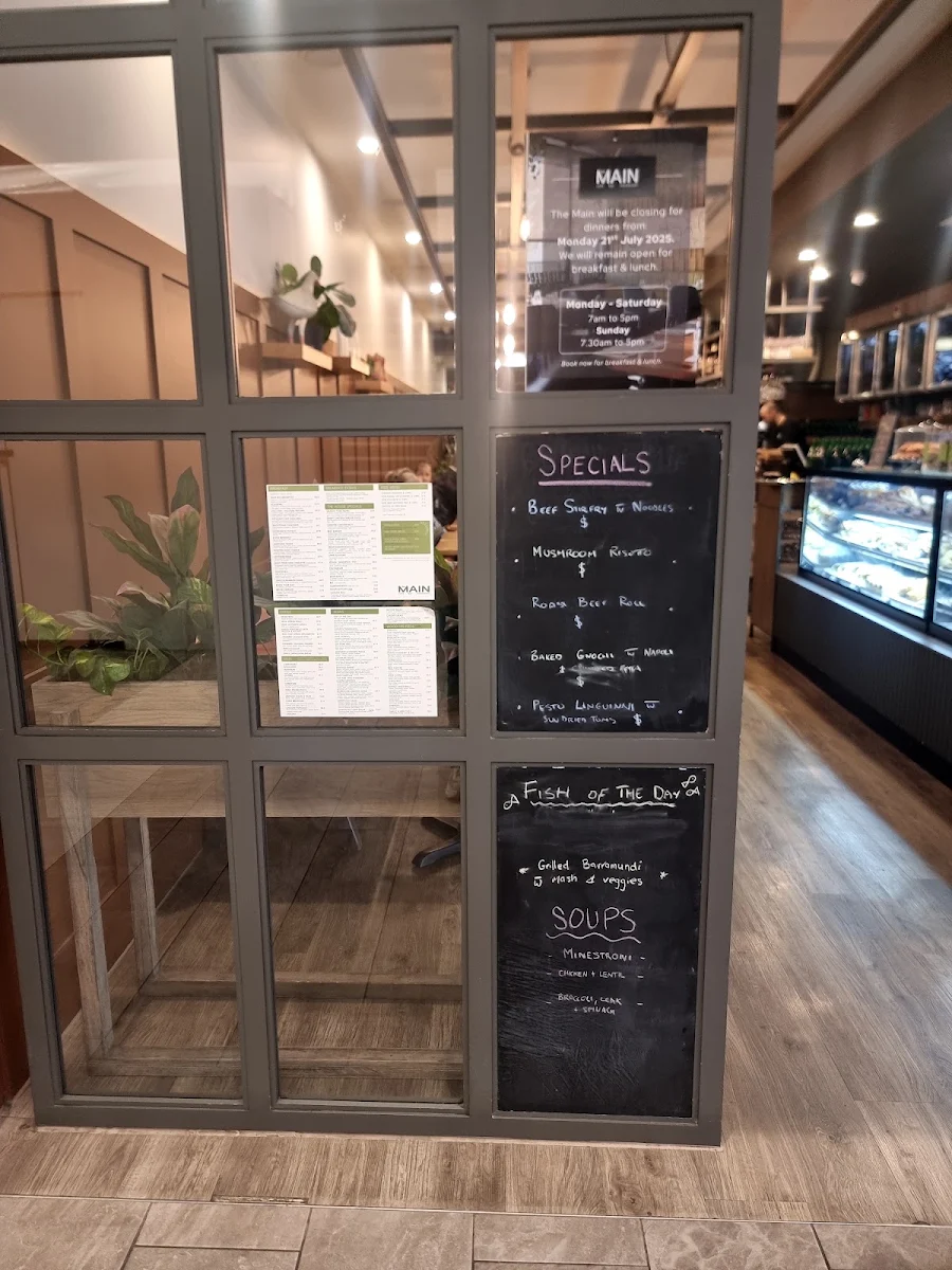 Menu, The Main