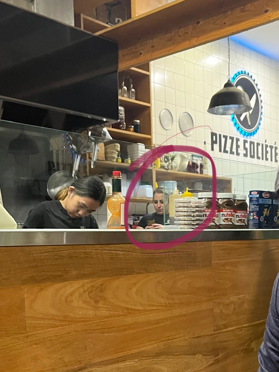 Vibe, Pizze Societe