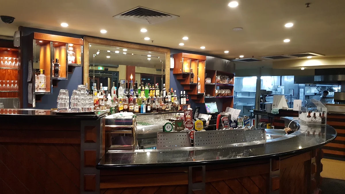 Vibe, New York Bar & Grill