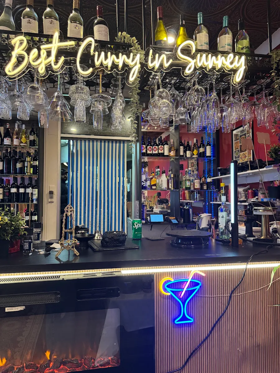 Vibe, Mumtaaz indian Bistro