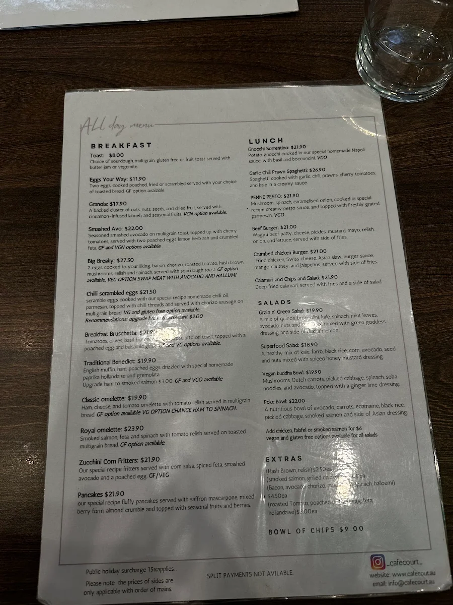Menu, Cafe Court