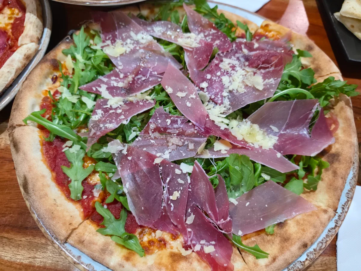 Food & drink, Amici Miei Non Solo Pizza