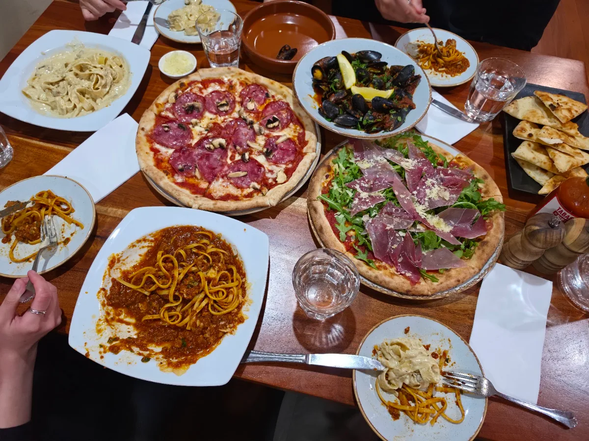 Food & drink, Amici Miei Non Solo Pizza