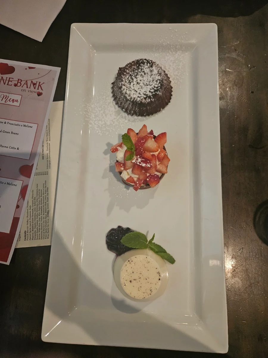 Menu, Wine Bank On View