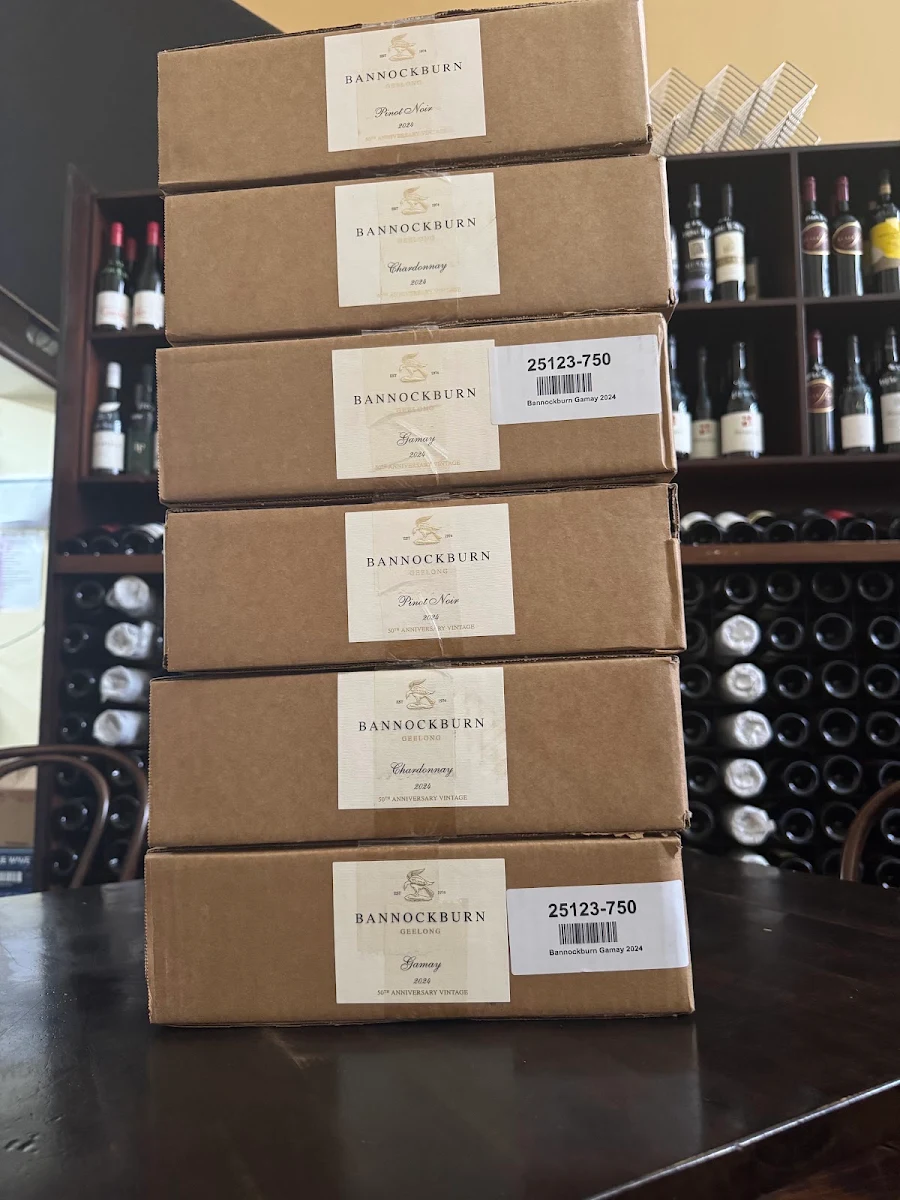 Menu, Wine Bank On View