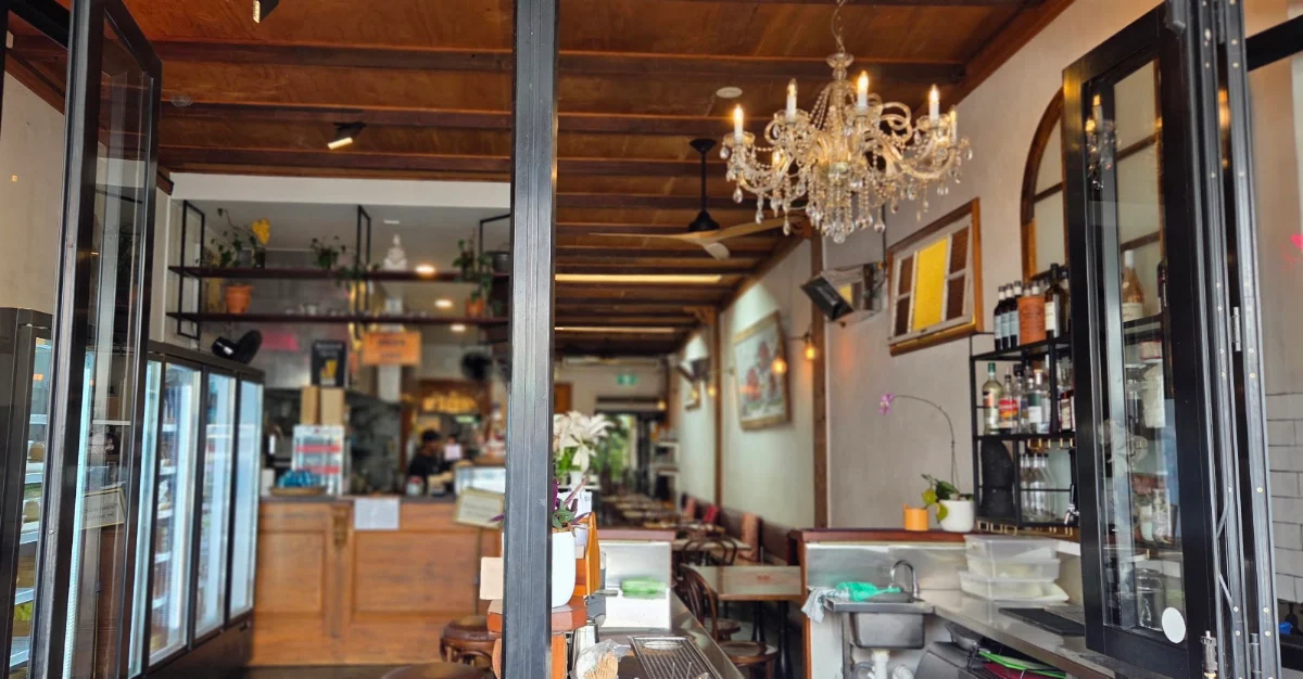 Vibe, Pink Lotus Mullumbimby