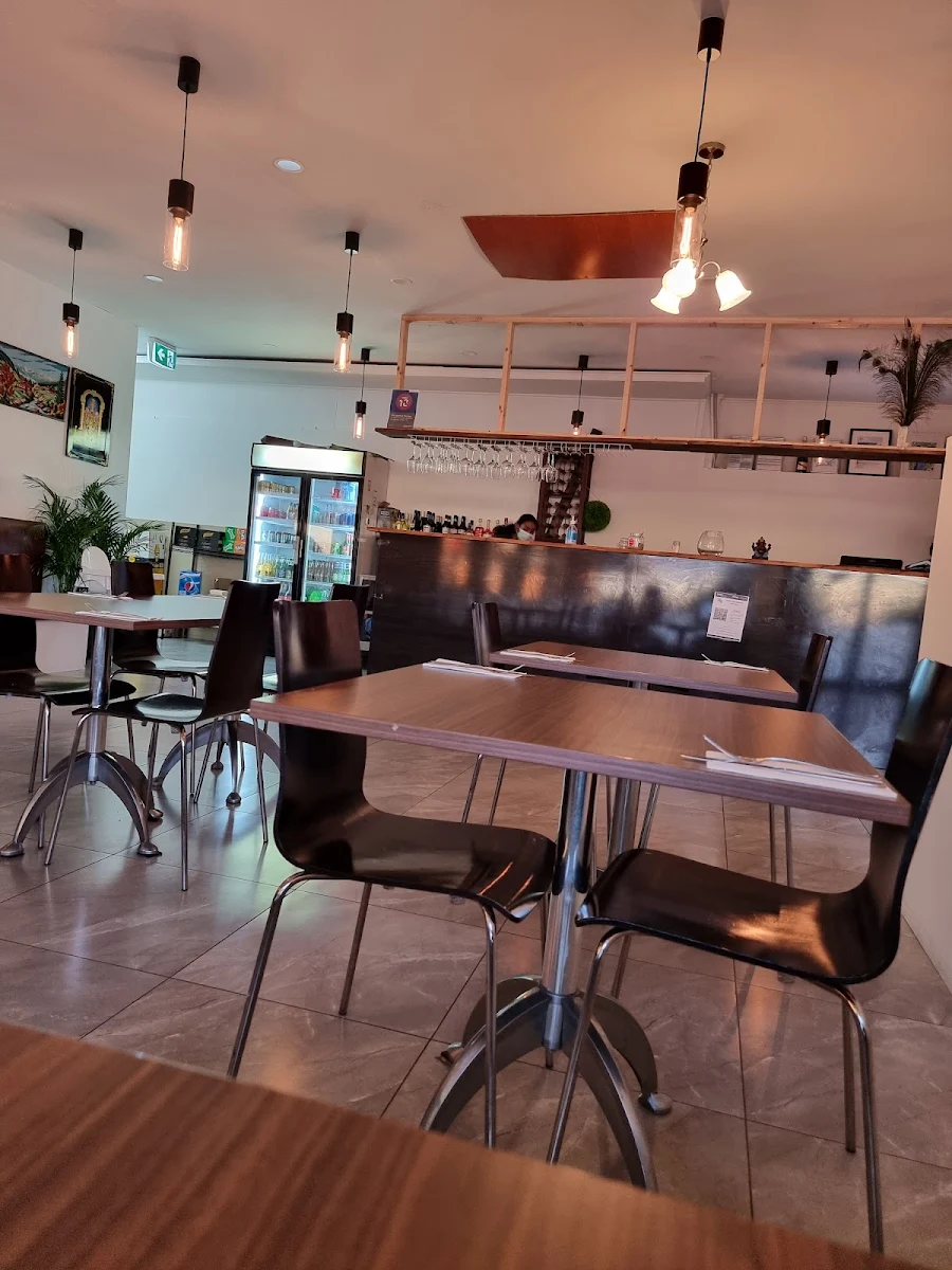 Vibe, Country Garden Indian Cuisine
