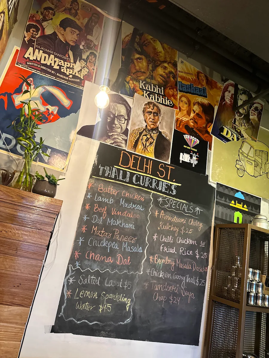 Menu, Delhi Streets