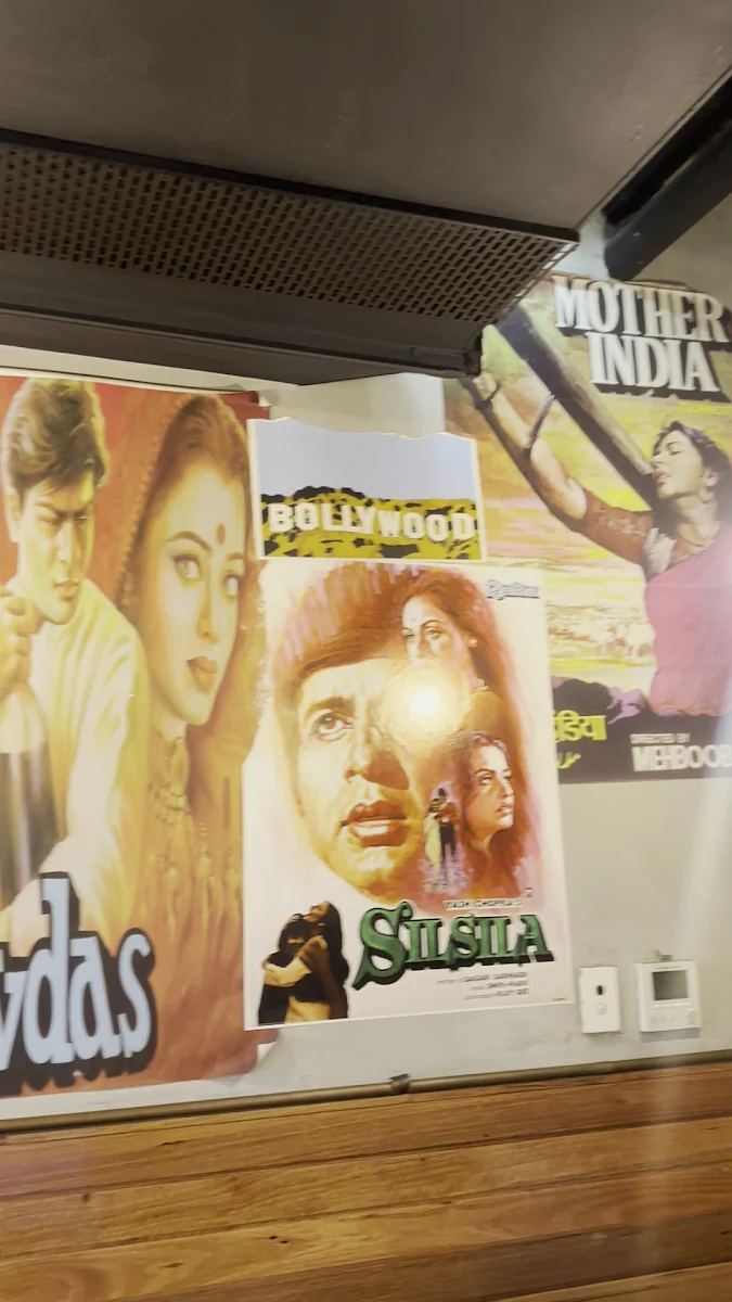 Menu, Delhi Streets