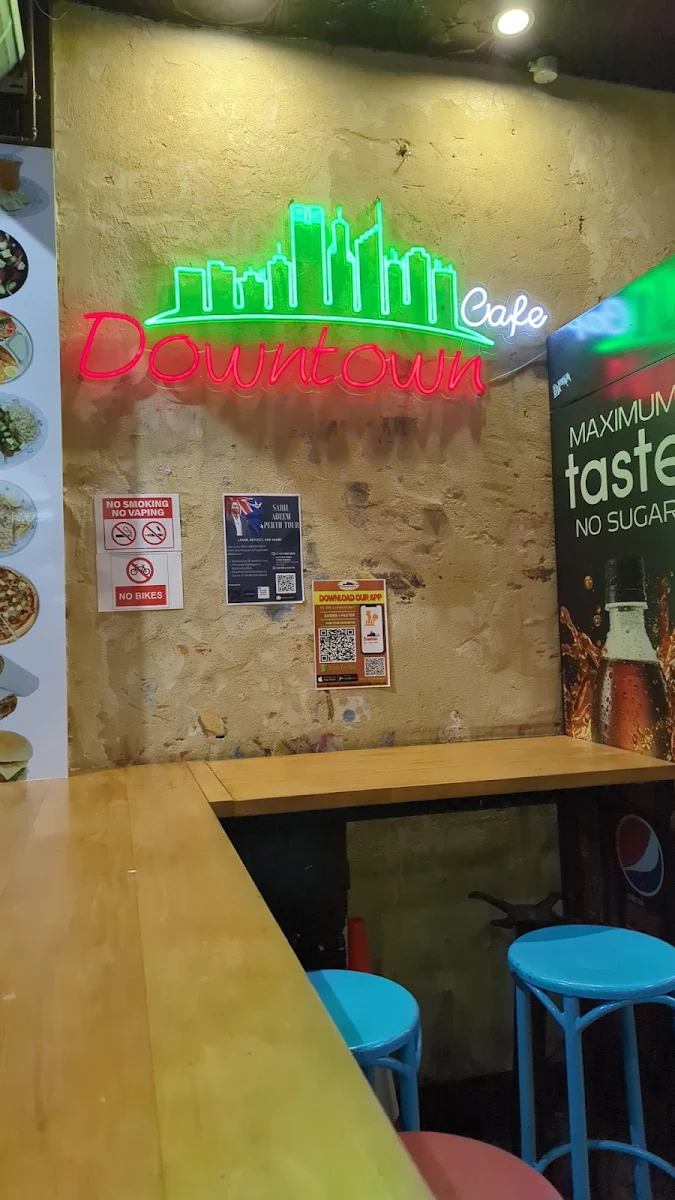 Vibe, Downtown Cafe