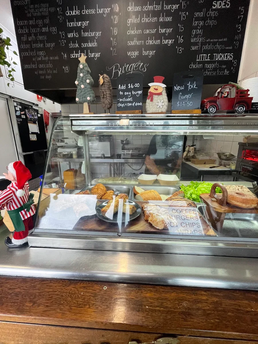 Vibe, The Little Tuck Shop Wamberal