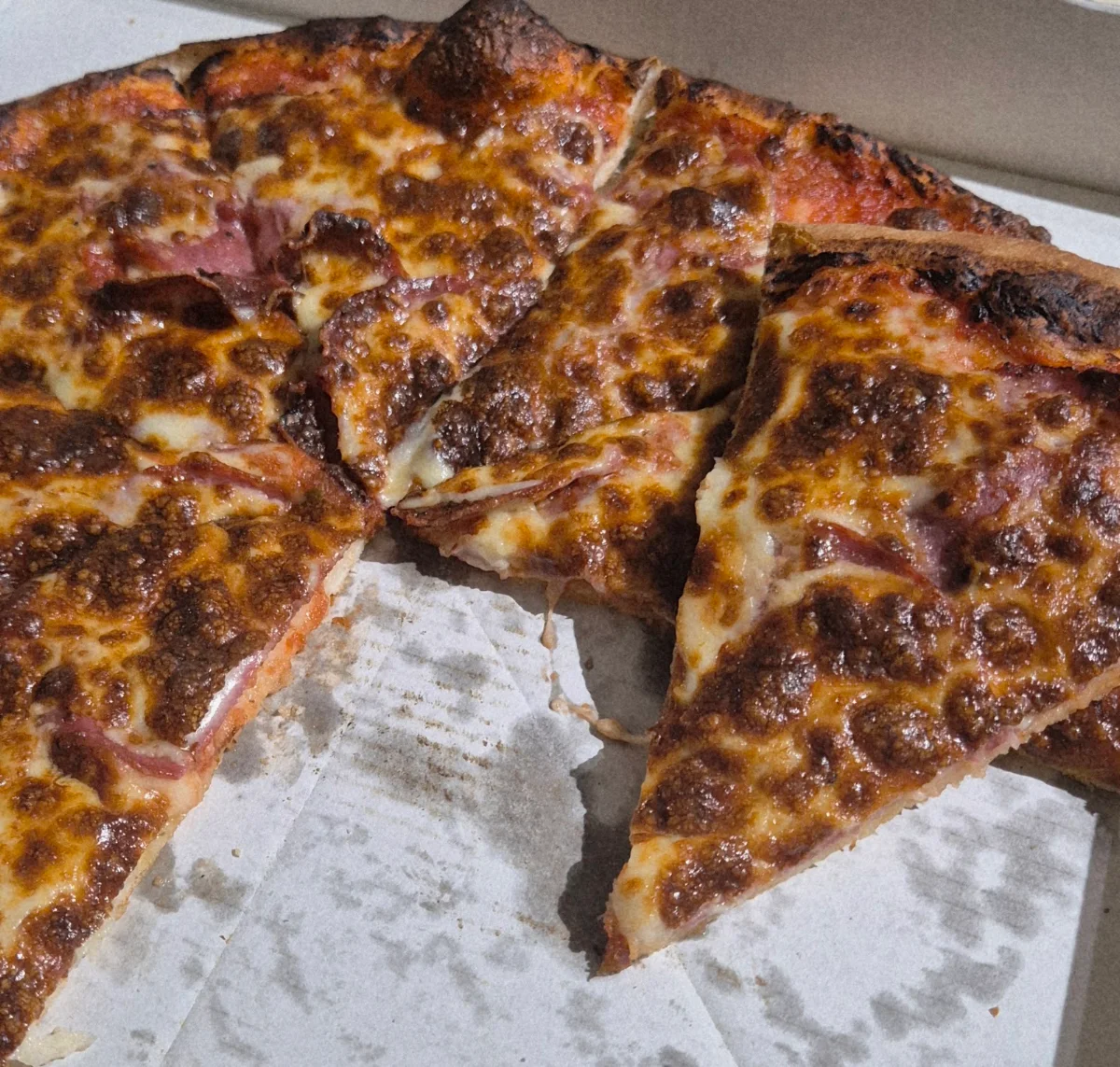 Food & drink, Luna Pizza