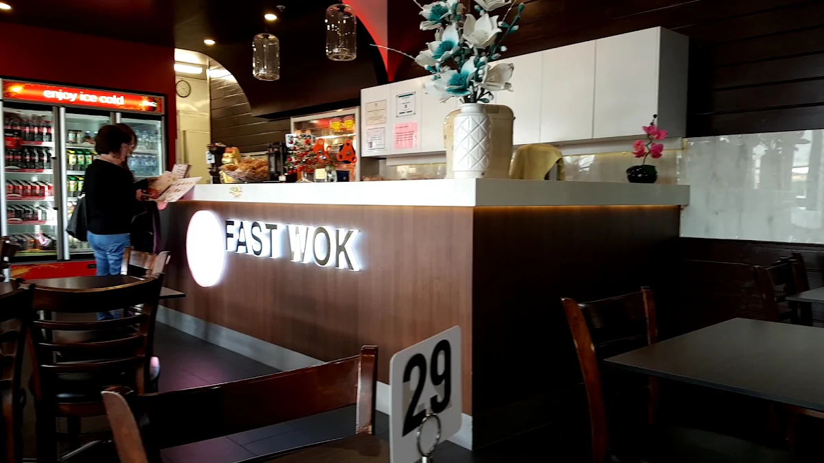 Vibe, Fast Wok