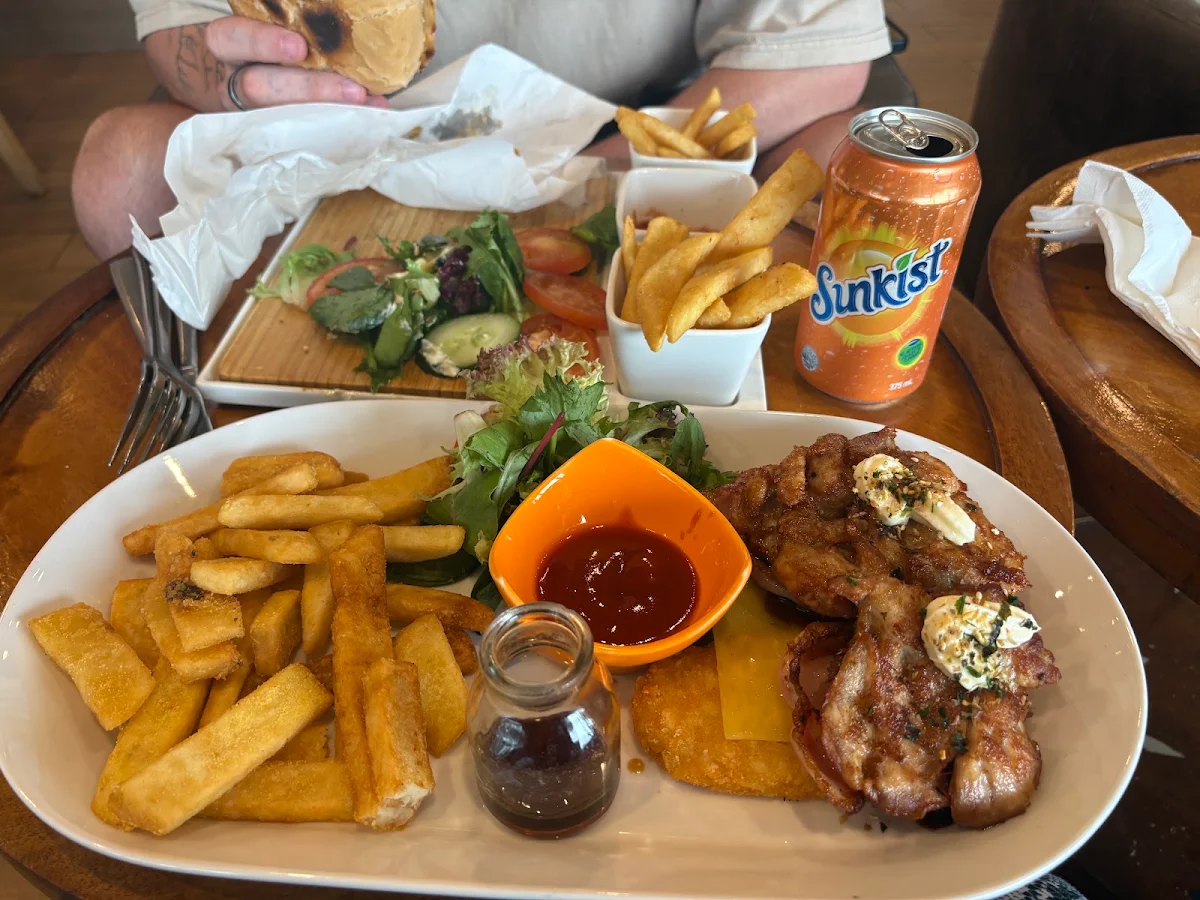 Food & drink, Woofissimo
