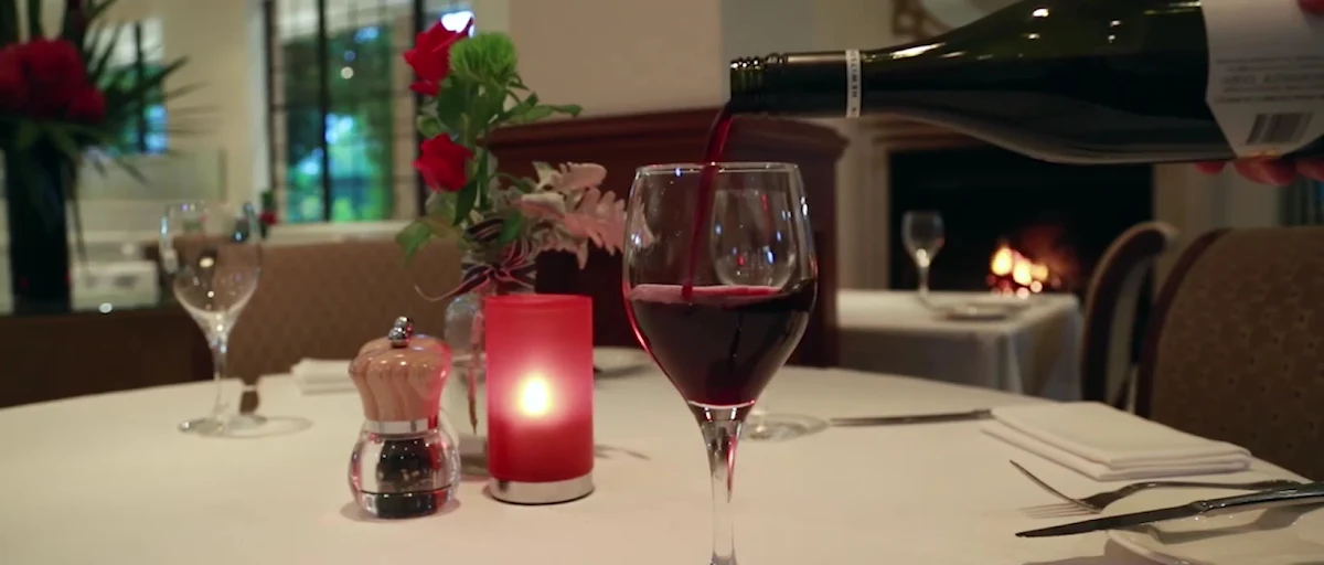 Vibe, Nobles Restaurant