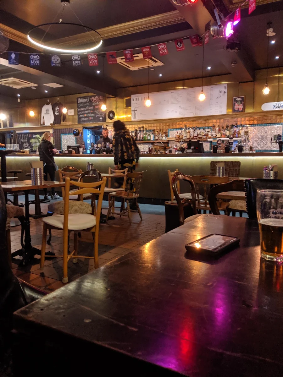 Vibe, The Annandale Hotel